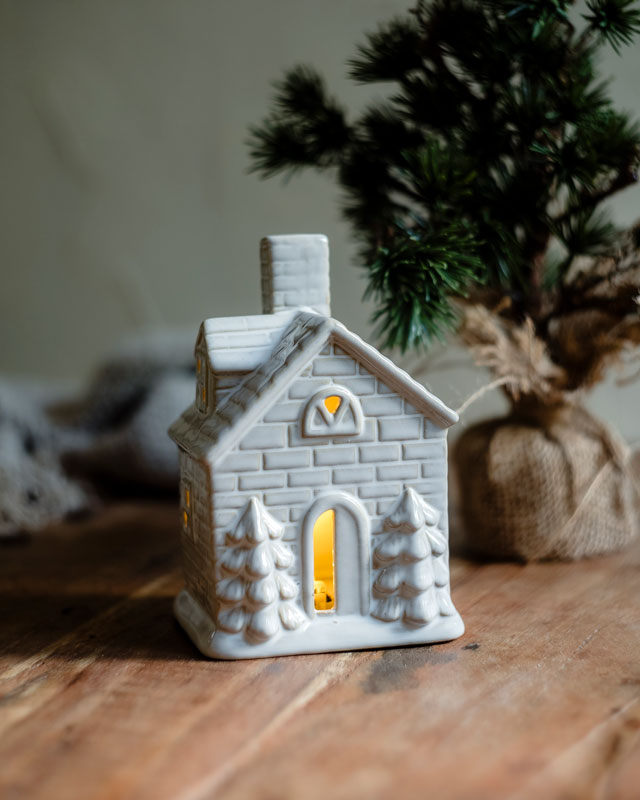 Casita de Cerámica con Luz LED